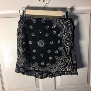 Medium vintage Black Paisley Skort